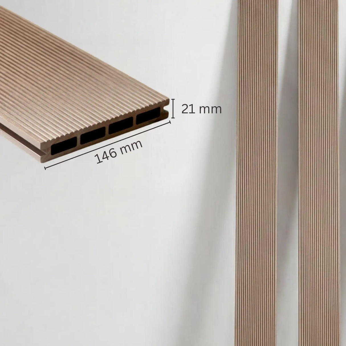 WPC Terrassendiele Hohlkammer Basic Teak